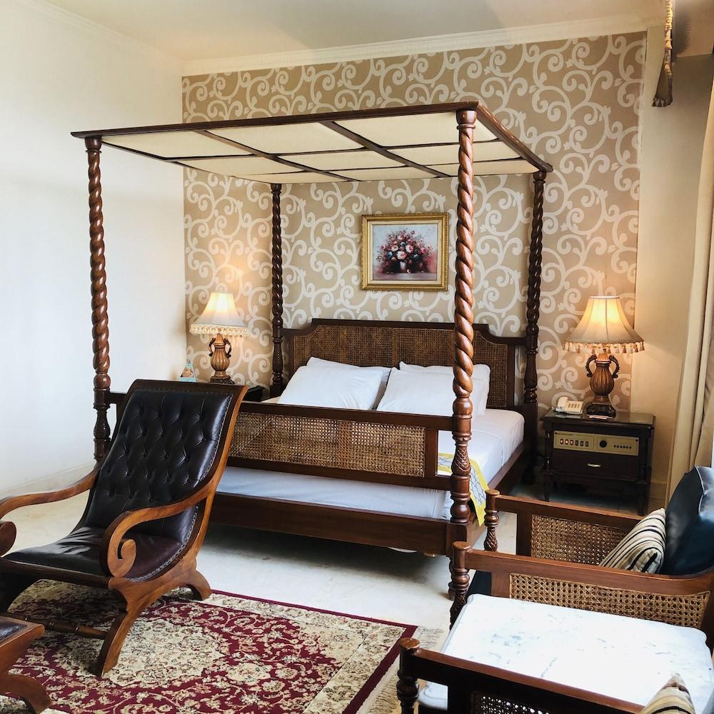 Hotel Indah Palace Surakarta (Solo)