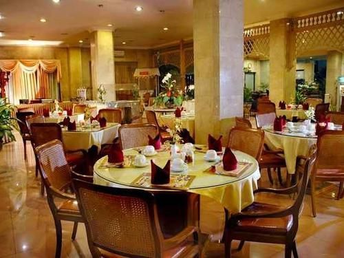 Indah Palace Hotel 3*